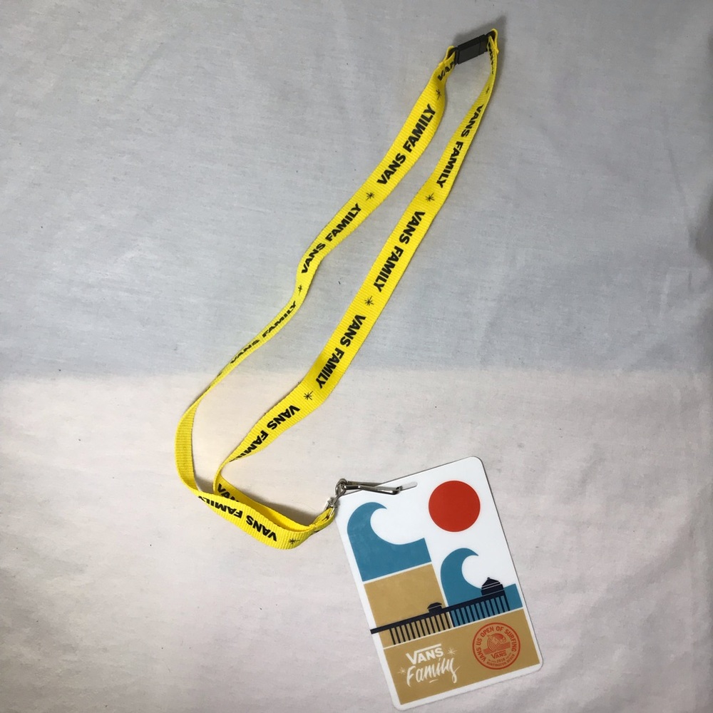 ♡ 5/$25 ♡ Vans Family Lanyard